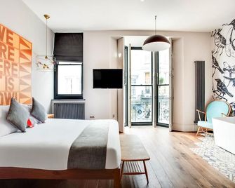 Fab Guest House - Brighton - Bedroom
