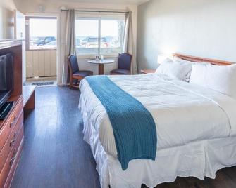 Sea Breeze Motel - Pacifica - Bedroom