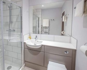 Trouville Hotel by Compass Hospitality - Sandown - Bad