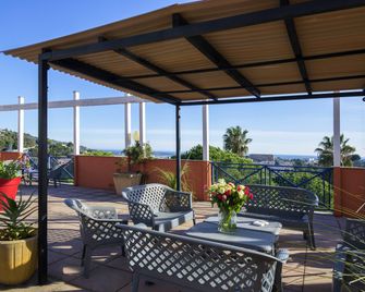 ibis budget Cannes Mougins - Mougins - Balcony