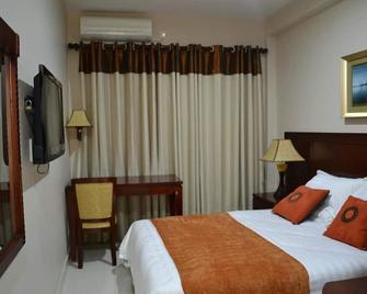 Hotel Labama - Gaborone - Bedroom