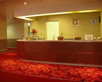 Hotel Chale Yuzawa Ginsui - Yuzawa - Rezeption