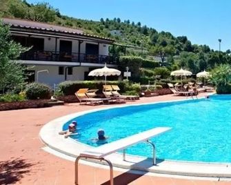 Residence Costa Di Kair Ed Din - Sperlonga - Pool