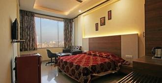 Hotel Chevron International - Ludhiāna - Bedroom