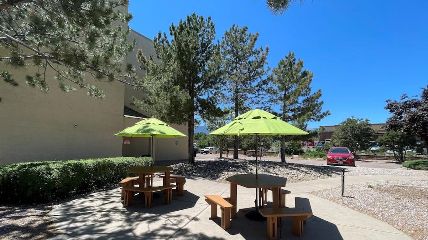 Quality Inn & Suites Garden Of The Gods