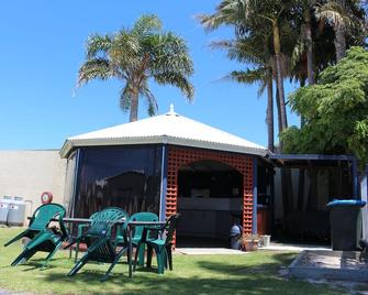 Golden Terrace Holiday Park - Lakes Entrance - Patio
