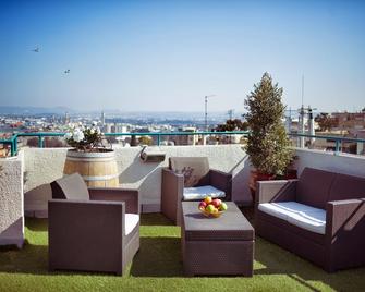 لوي تالبيوت هوتل - حيفا - شرفة