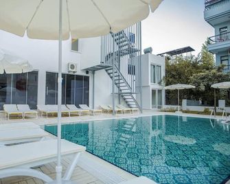 Belsun Hotel - Beldibi - Basen