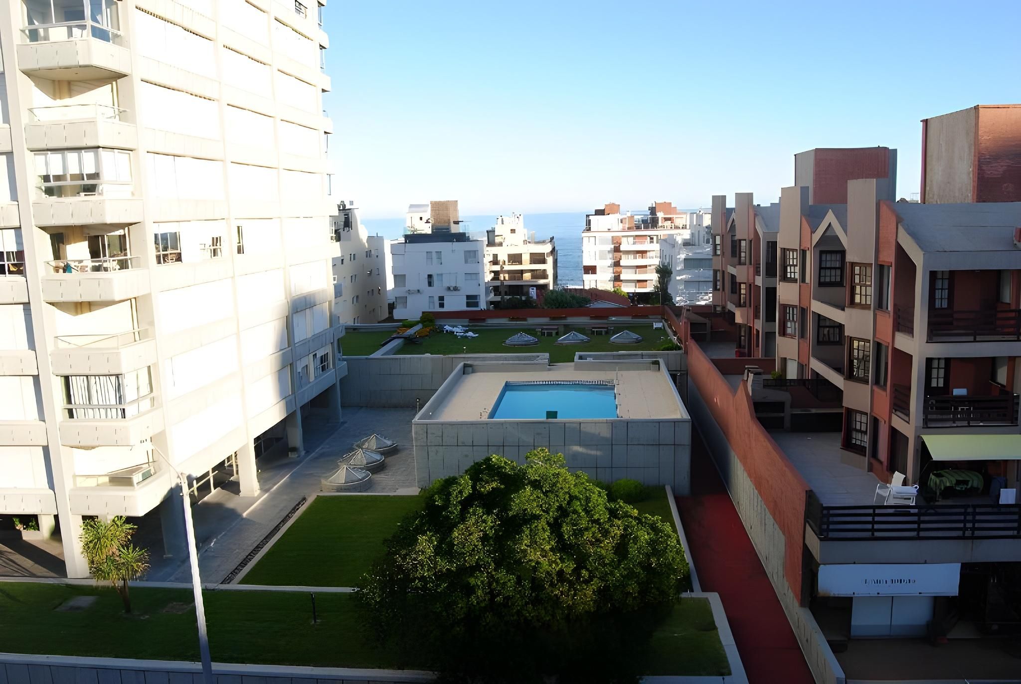 Iberia Hotel - بونتا ديل إست - مبنى