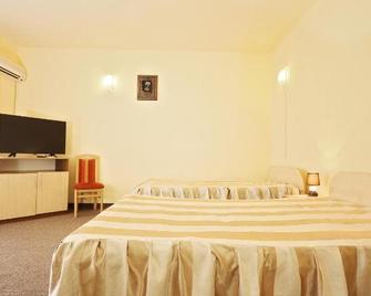 Hotel Class - Oradea - Bedroom
