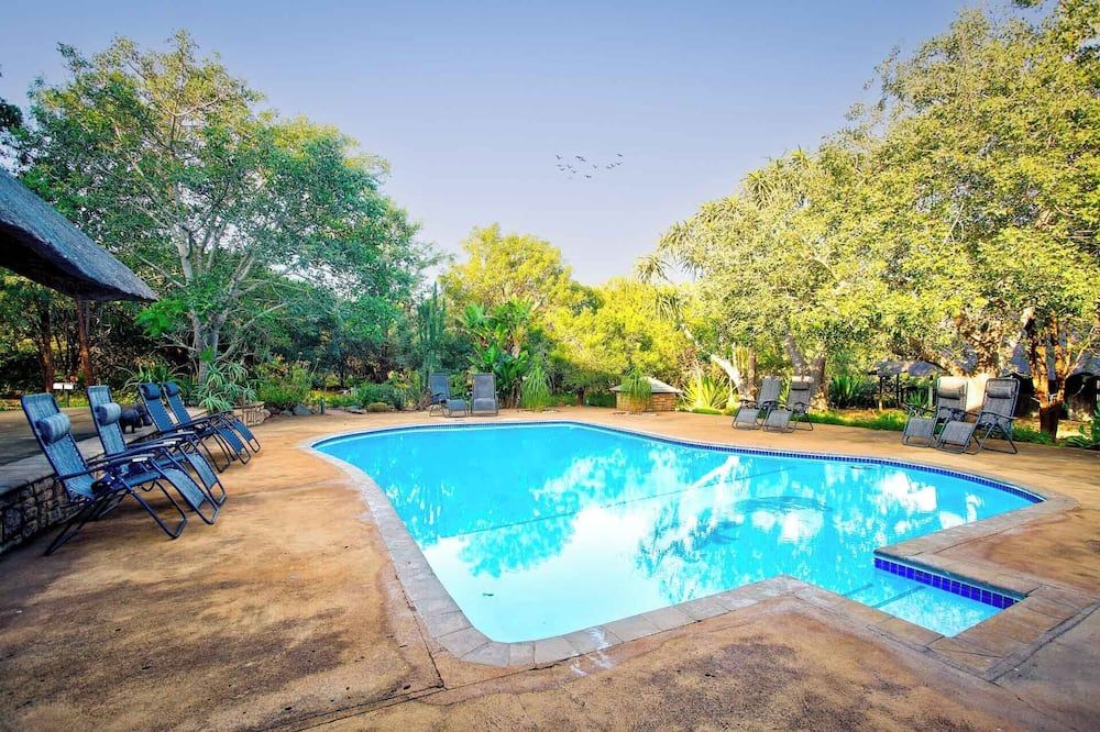 Kubu Safari Lodge - הודספרוט - בריכה