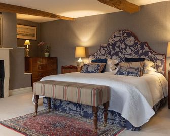 Old Church Farm - Almondsbury