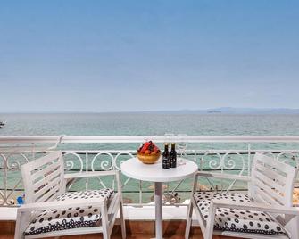 Marabou Hotel - Chaniotis - Balkon