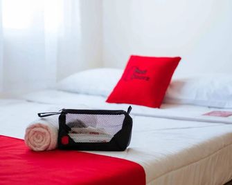 RedDoorz Syariah near Tanjung Pinang City Center - Tanjung Pinang