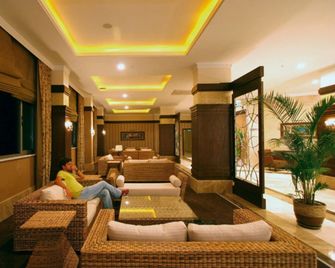 Side Mare Resort & Spa - Side - Lobby