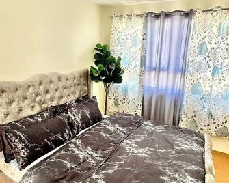 Seawind Condominum Unit 4M - Davao City - Schlafzimmer