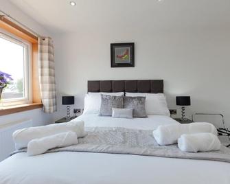 Leys Park Executive Apartments - Dunfermline - Yatak Odası