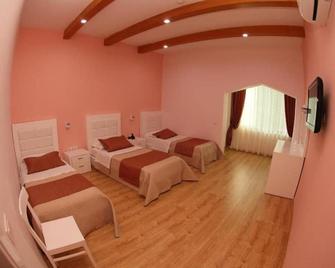 Hotel & Restaurant White City - Berat - Habitación