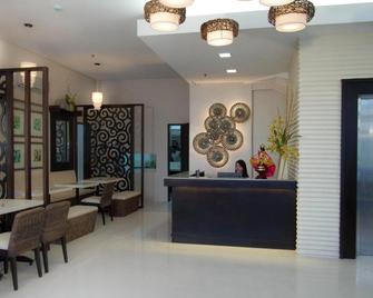 Hotel Stella - סבו סיטי - דלפק קבלה