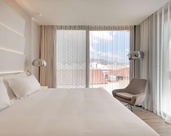 NH Málaga - Málaga - Bedroom
