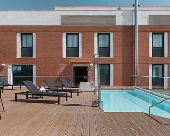 NH Málaga - Málaga - Piscina