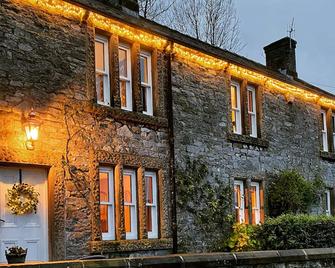 Hope View House - Castleton - Building