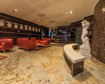 Dado Hotel - Parma