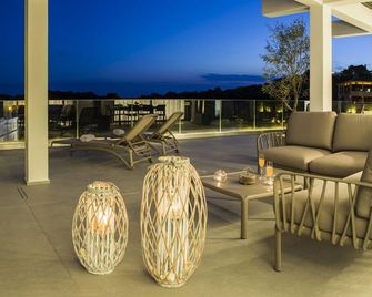 Lotus Luxury Apartment - Vouliagméni - Balcony