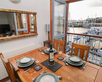 The Sail Loft - Milford Haven - Dining room