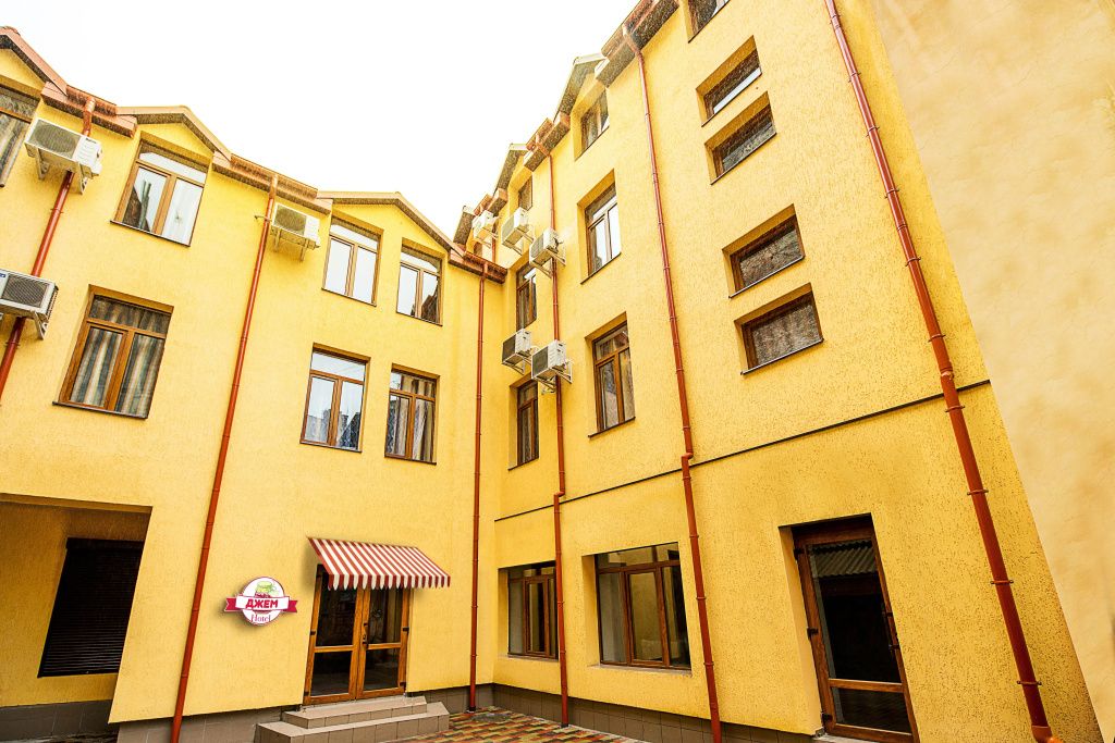 Lviv Central Jam Hotel - לבוב - בניין