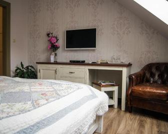 Kalvín Restaurant & Pension - Rastislavice - Habitación