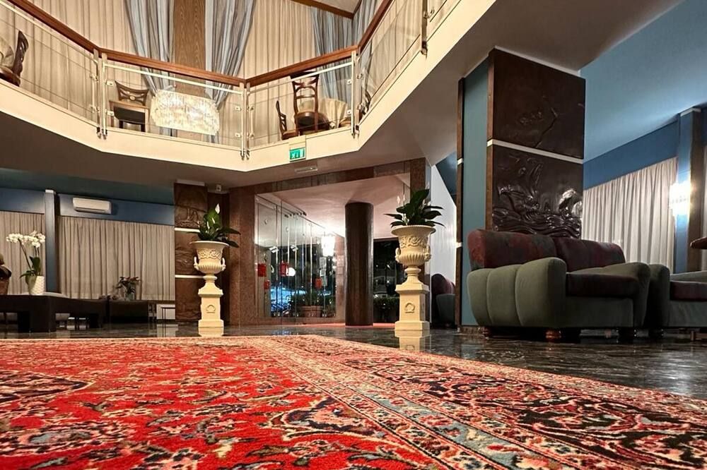 Hotel Caravelle - Cesenatico - Reception