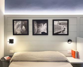 Duccio Nacci Rooms- Guesthouse - San Gimignano - Quarto
