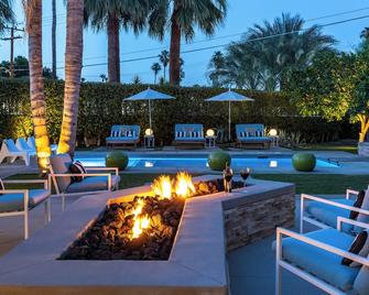 Mesa Mid-Century By Acme House Company - Palm Springs - Patio