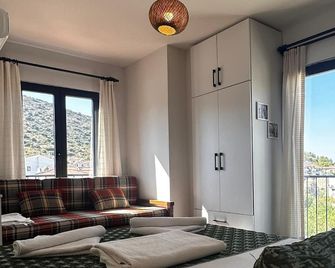 Carian Trail Suites evdatca - Datça - Living room