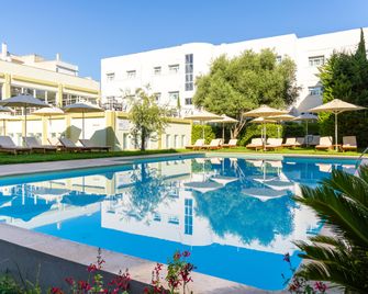 Civitel Attik Rooms & Suites - אתונה - בריכה