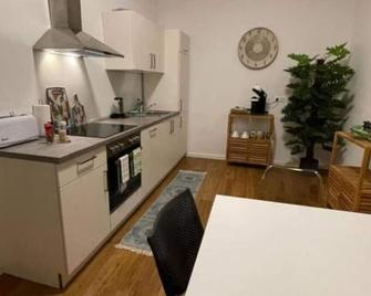 Bahnhofstraße in Weiden, Zentral - Weiden in der Oberpfalz - Cuisine