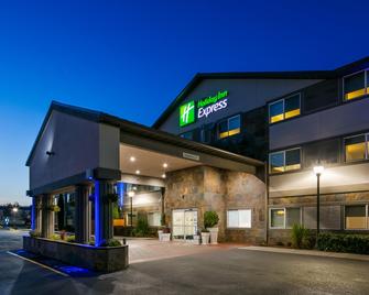 Holiday Inn Express & Suites Everett - Everett - Rakennus