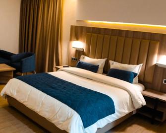 Hôtel La Perla - Al Hoceïma - Bedroom