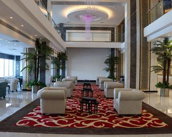 Best Western Plus Jeddah Hotel Madinah Road - Jeddah - Lobby
