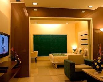 United 21 - Thane - Habitación