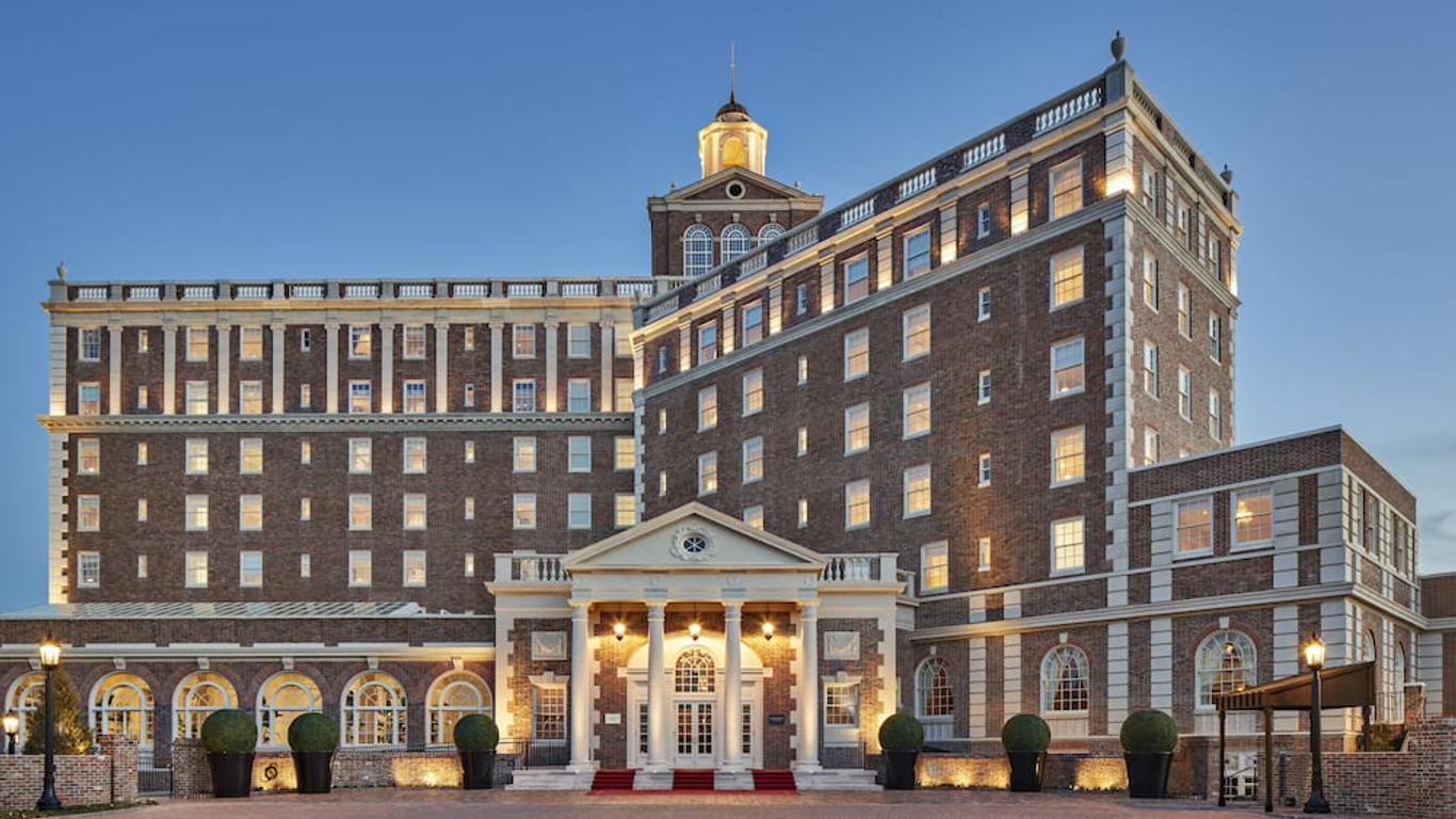 The Historic Cavalier Hotel and Beach Club, Autograph Collection