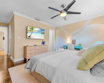 Family Fun | Pool | Game Room | Near Chase Stadium - Pompano Beach - Slaapkamer