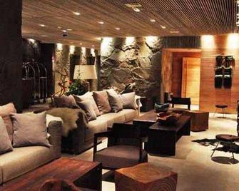 Hotel Dreams De La Patagonia - Coyhaique - Lounge