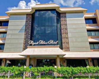 Riyadi Palace Hotel - Surakarta City - Toà nhà