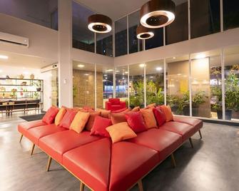 Hotel Cassino Tower Piracicaba by Nacional Inn - Piracicaba - Lobby