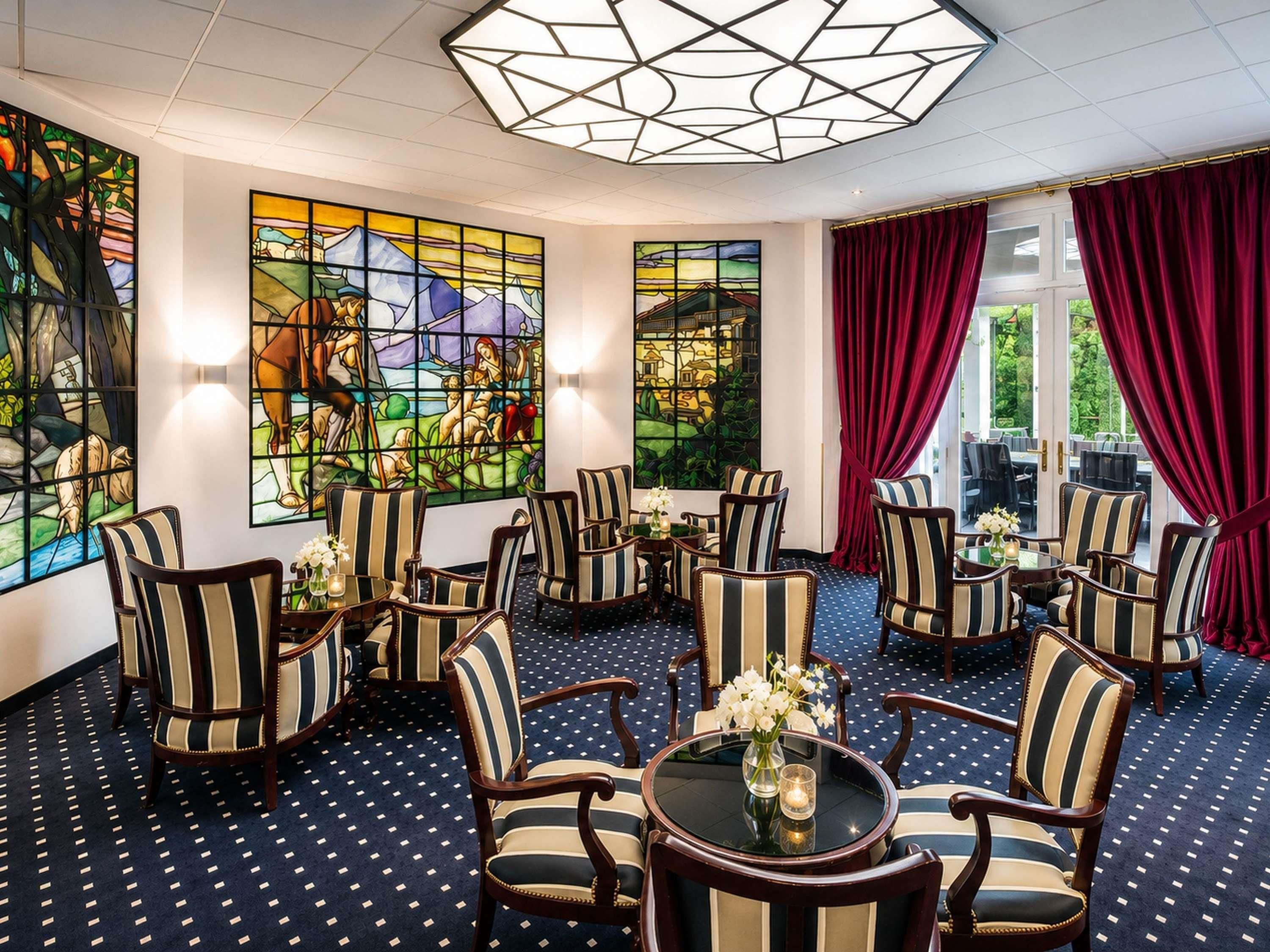 Hôtel Mercure Lourdes Impérial - לורד - בניין