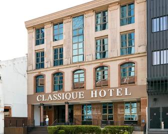 Classique Hotel - Singapore - Building