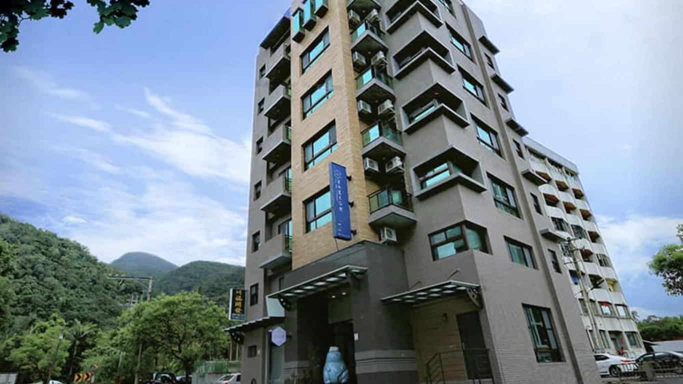 Ruo Shui Hotspring Hotel