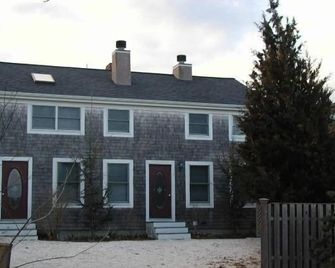 Quiet Cottage, 2 Blocks from Town Center - Provincetown - Building